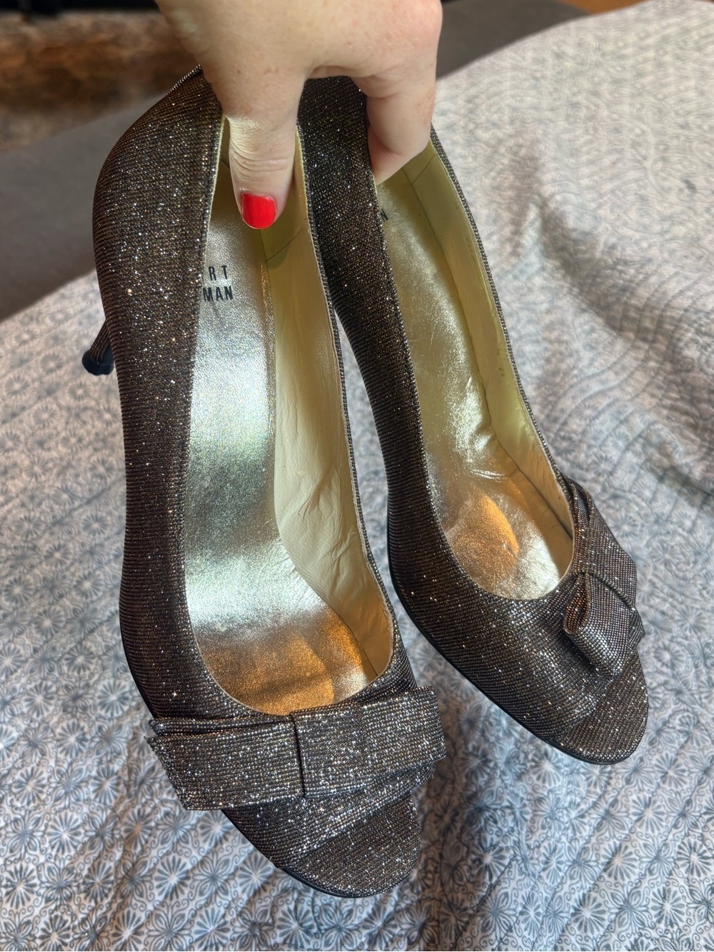Stuart Weitzman Women’s Bronze Pyrite Nocturn Bowover Open Toe Pump Size 8 - Picture 7 of 11